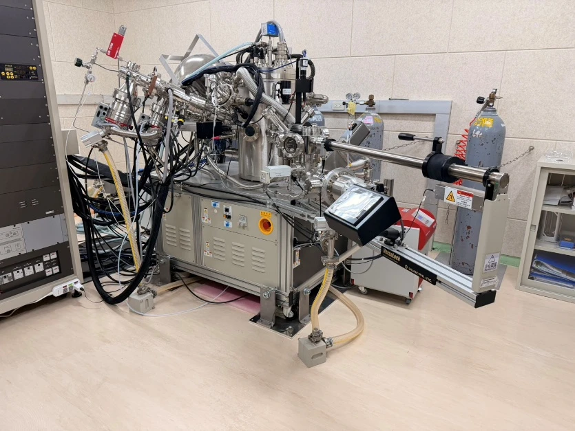X-ray Photoelectron Spectroscopy (XPS) — 原理/設備圖